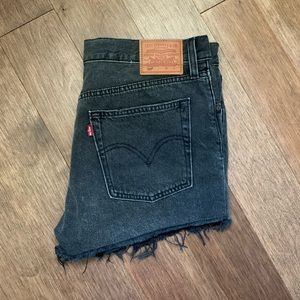 Levi’s 501 Black mid-rise denim shorts